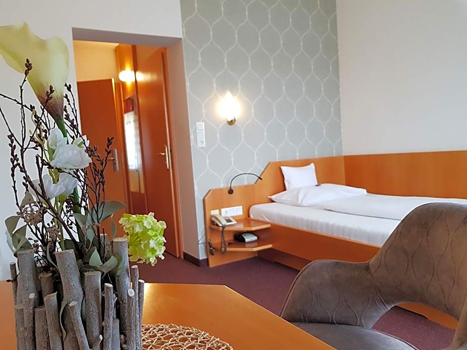 Hotel-Restaurant Teuschler-Mogg Bad Waltersdorf inklusiv Genusscard