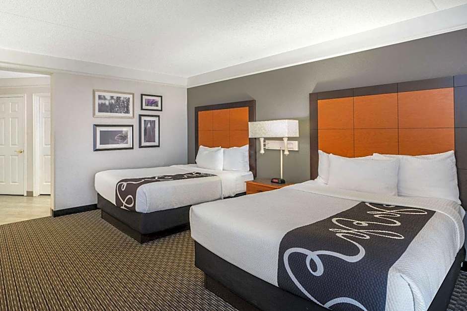 La Quinta Inn & Suites by Wyndham Pueblo