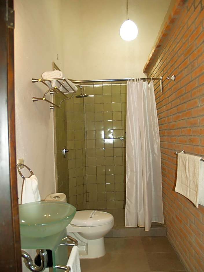 Hotel Ana Catalina and Suites