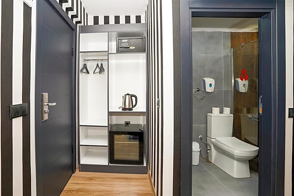 Miss Cleopatra Hotel