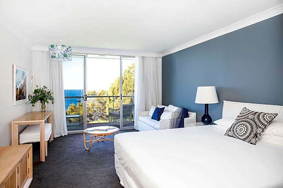 Bannisters by the Sea Mollymook