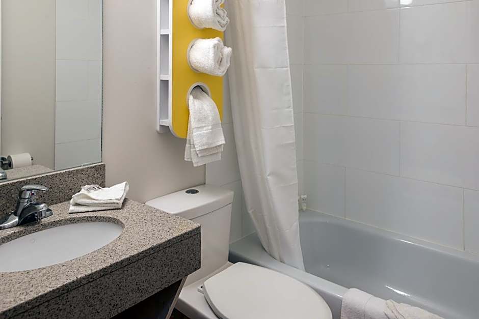 Motel 6-Fort St. John, BC