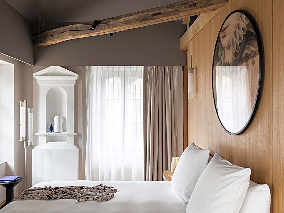 Domaine Reine Margot Paris Issy MGallery Collection