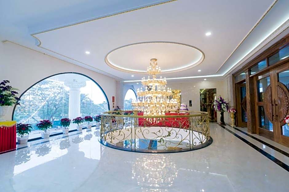 Tan An Palace