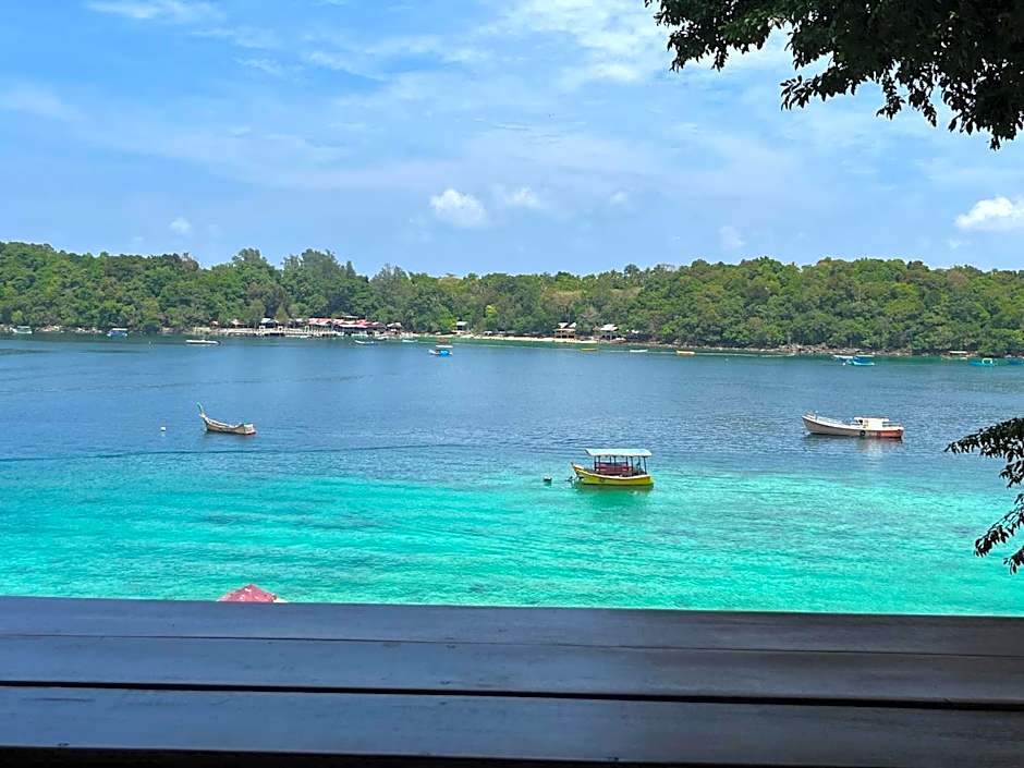 Olala Bungalows and Restaurant