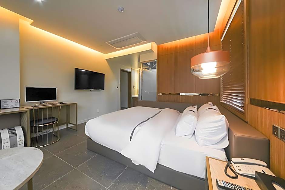 Hound Hotel Suncheon station