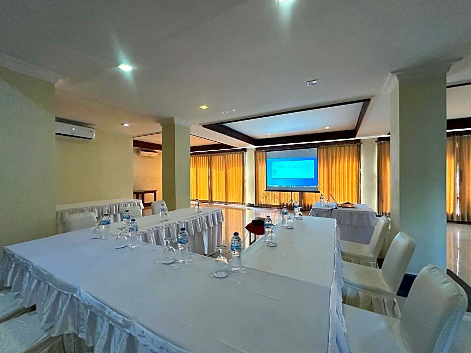Champlung Mas Hotel Legian