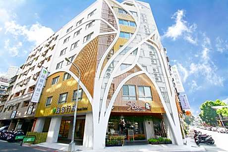 Green Hotel - West District