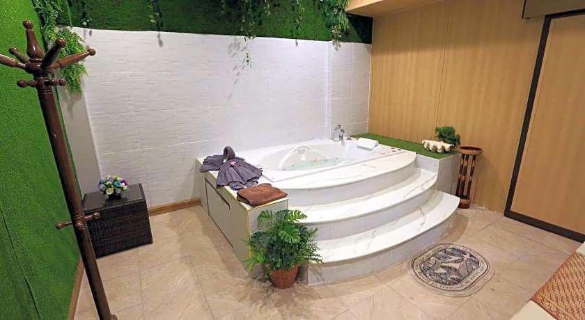 Kosa Hotel & Wellness Center