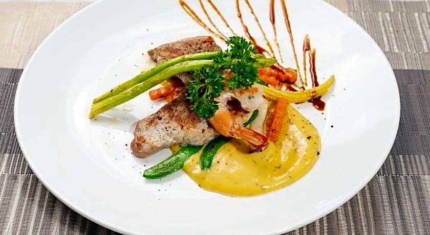 Zip Lounge & Apartments