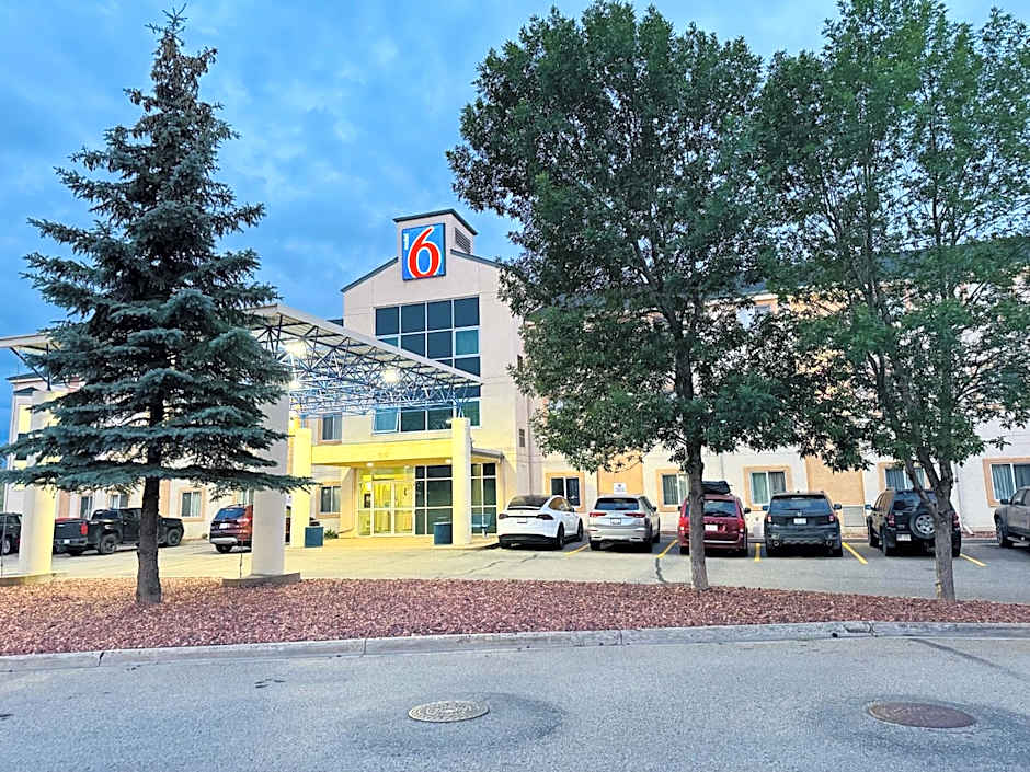 Motel 6-Red Deer, AB