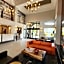 La Quinta Inn & Suites by Wyndham San Francisco Airport West