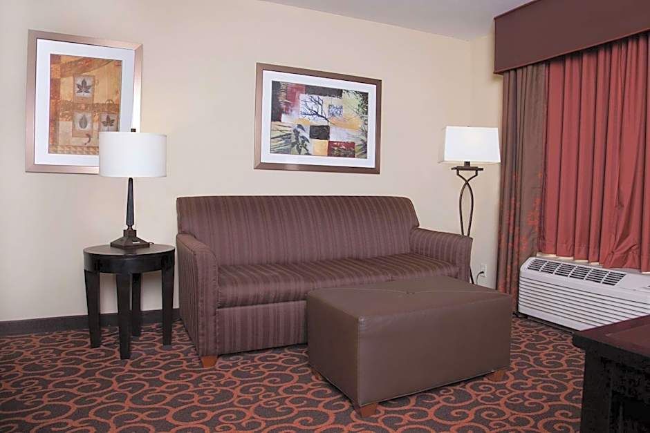Hampton Inn By Hilton and Suites Dickinson ND