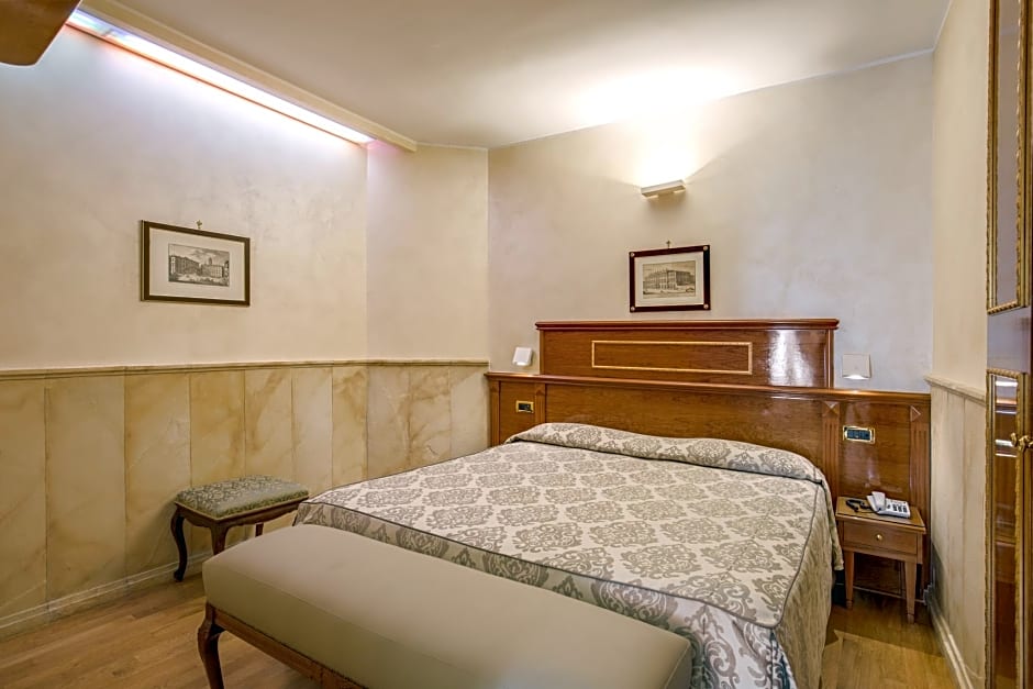 Hotel Pantheon