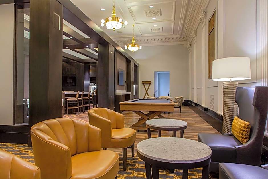 Hilton New Orleans/St. Charles Ave. French Quarter Area