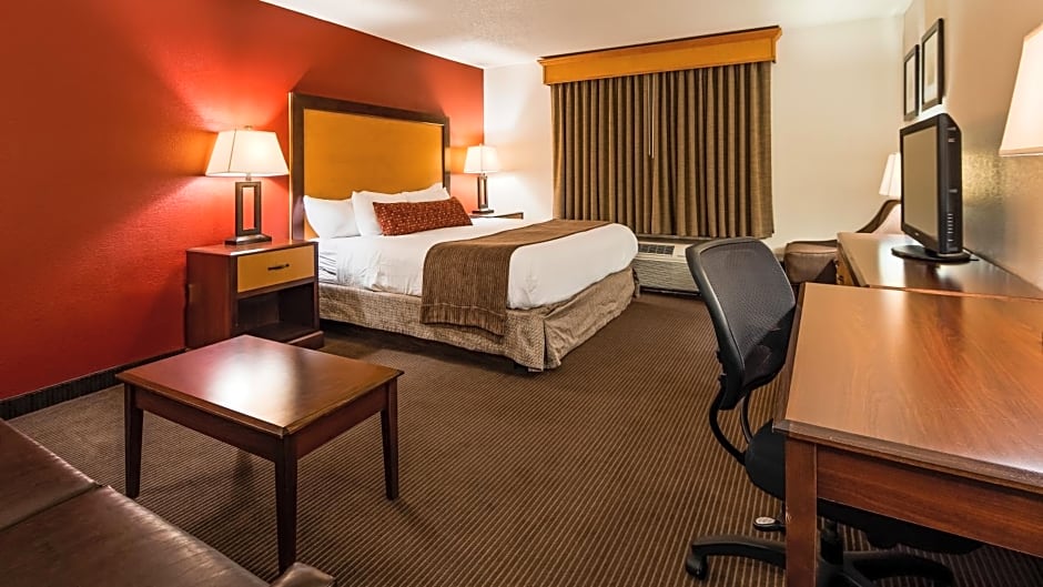 Best Western Plus Sidney Lodge