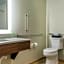 Holiday Inn Express & Suites Clarion By IHG