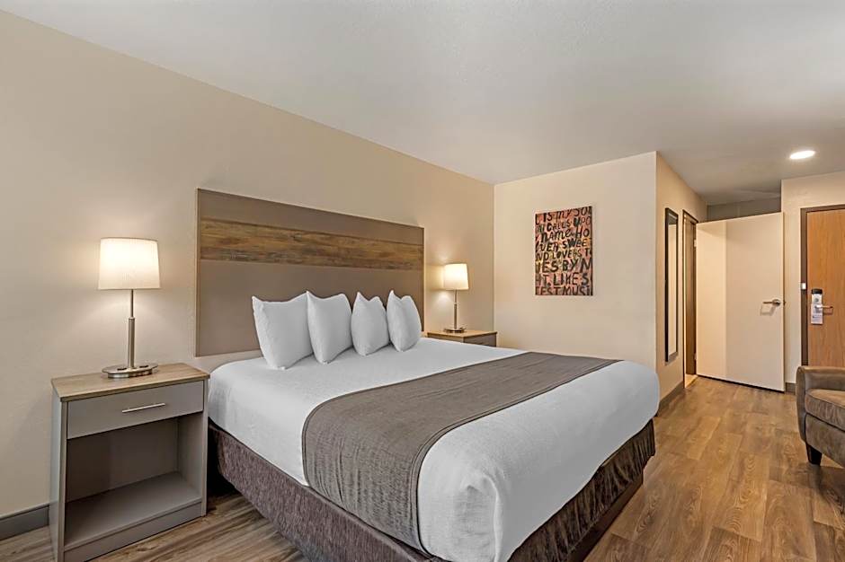 Best Western Plus Executive Residency Waterloo & Cedar Falls