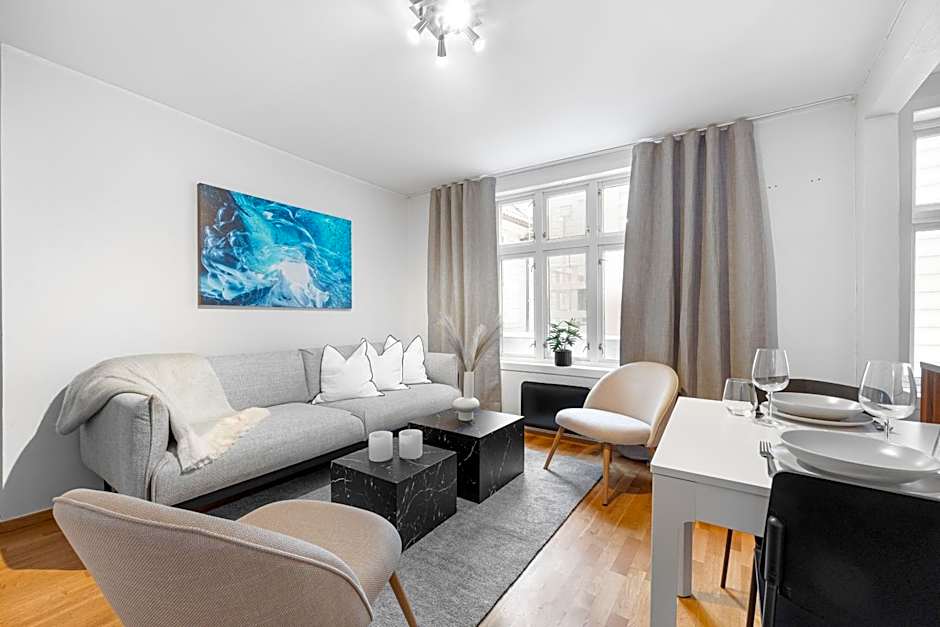 Homerentals Apartments - Behind Bryggen & historic cobblestone streets - 2 Floor renovated from february 2025