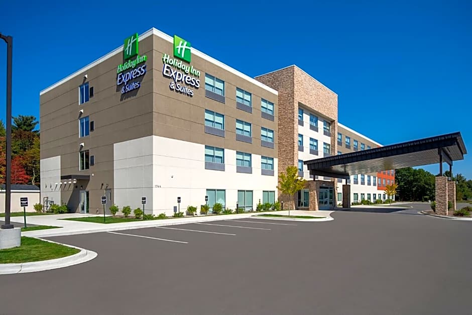 Holiday Inn Express & Suites Muskegon - Grand Haven By IHG