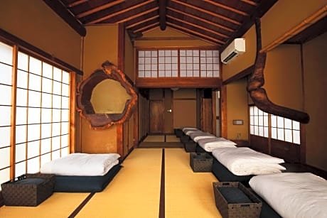 Japanese-Style Room