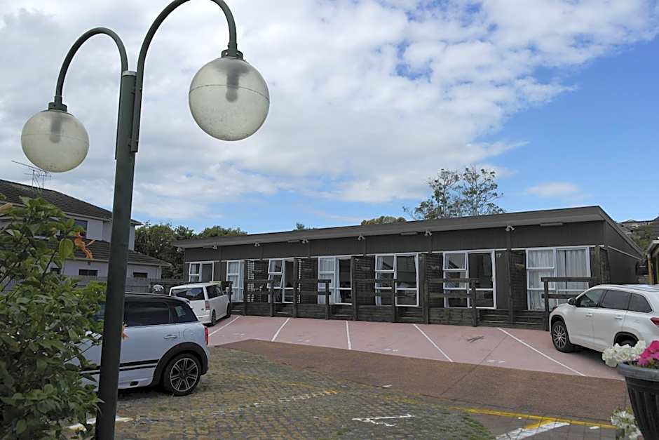 Bucklands Beach Waterfront Motel