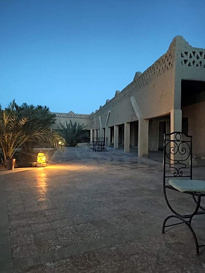 Sahara Sands Hotel