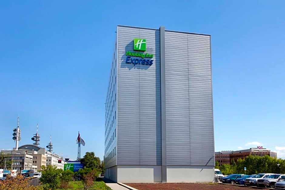 Holiday Inn Express Geneva Airport by IHG