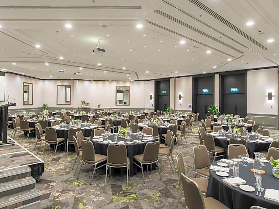 Novotel Sydney International Airport Hotel