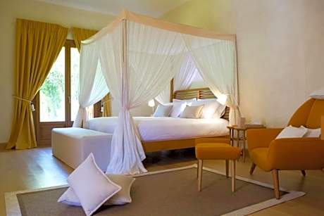 Five-Bedroom Villa with Private Pool