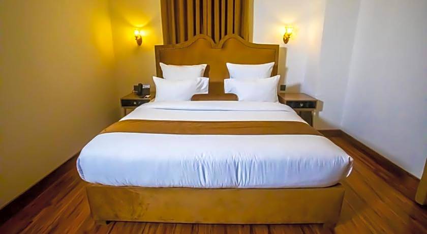 The Rich Hotel & Apartments