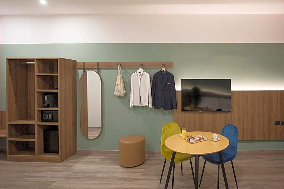 Moody smart & comfy Hotel