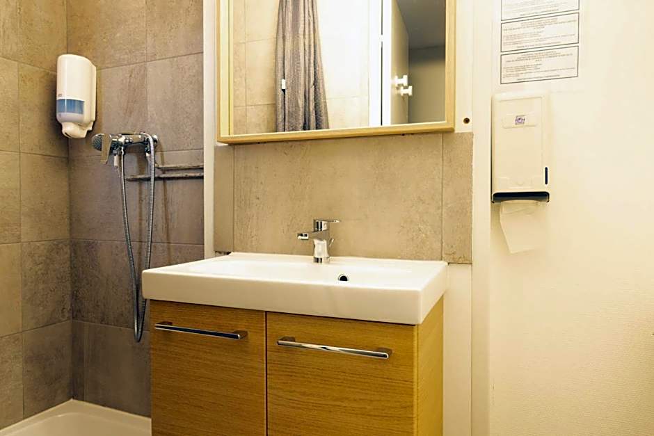 B&B HOTEL Sete Centre Gare