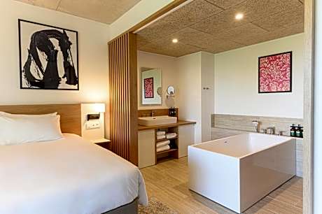 One-Bedroom Suite with Balcony