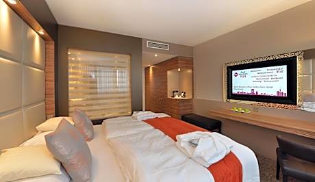 Suite with Double Bed