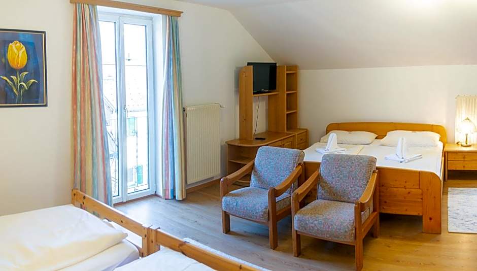 Hotel & Hostel Sandwirt