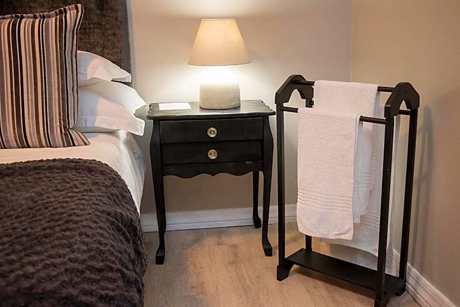 A' Queenslin Guesthouse