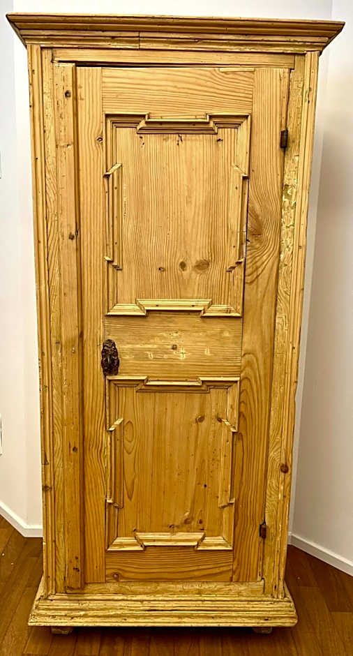 Streiter Rooms