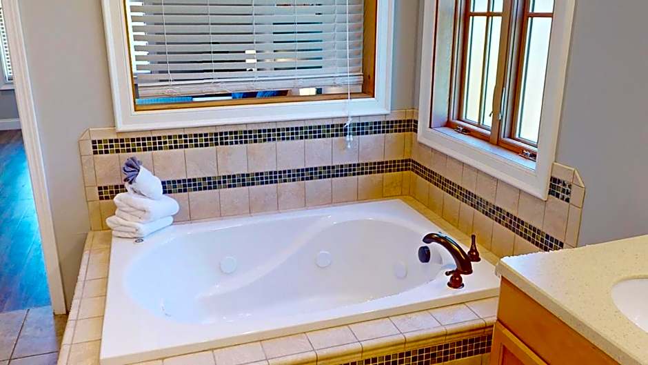 Viewpoint Condominiums