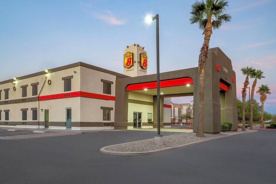 Super 8 by Wyndham Casa Grande