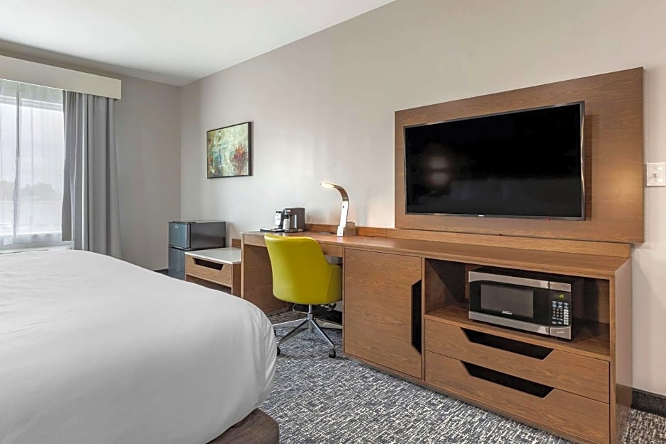 Comfort Suites Greenville Airport