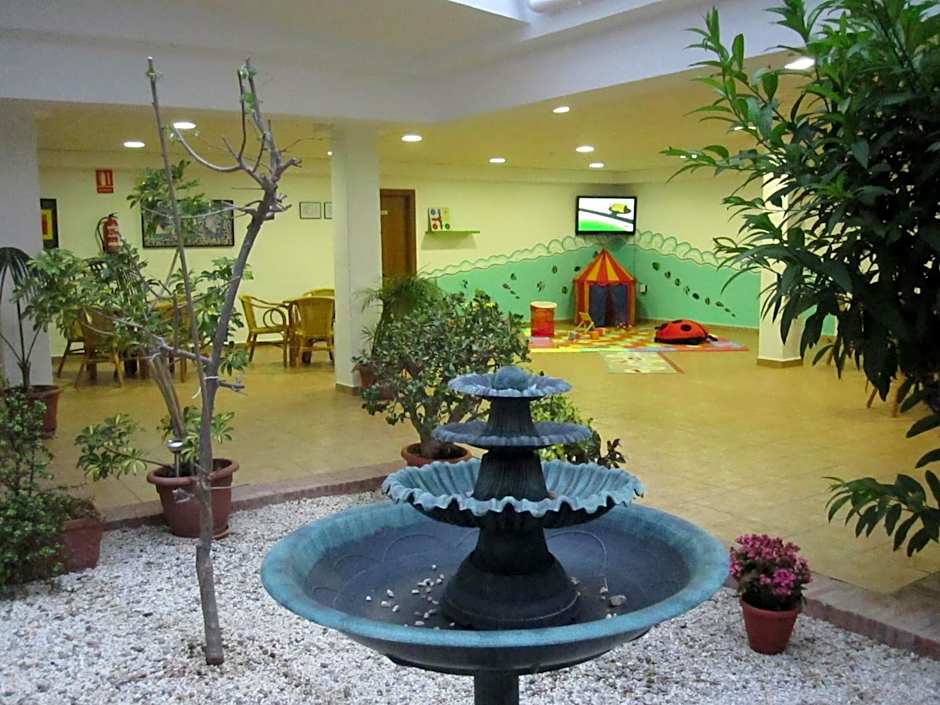 Hotel Oasis Atalaya