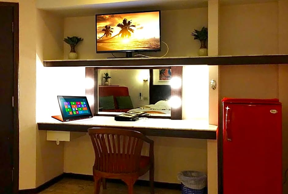 Paradise Inn