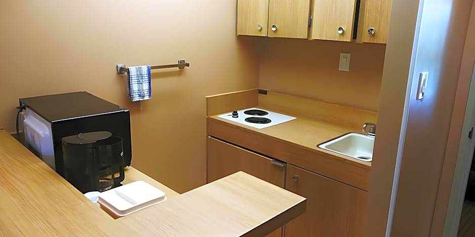 G T Hotels Inn & Suites Extended Suites