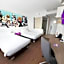 Royal Bay Hotel Makassar