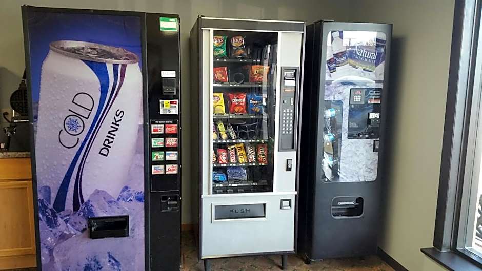 Super 8 by Wyndham Macomb