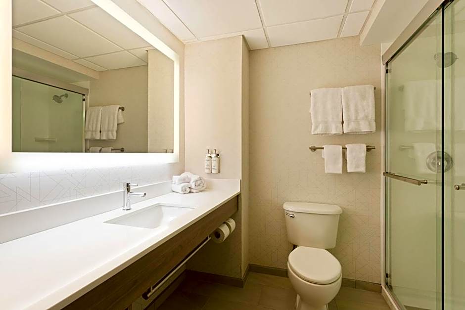 Holiday Inn Express Hauppauge-Long Island By IHG
