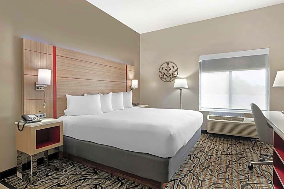 Best Western Plus Albert Lea I-90/I-35 Hotel