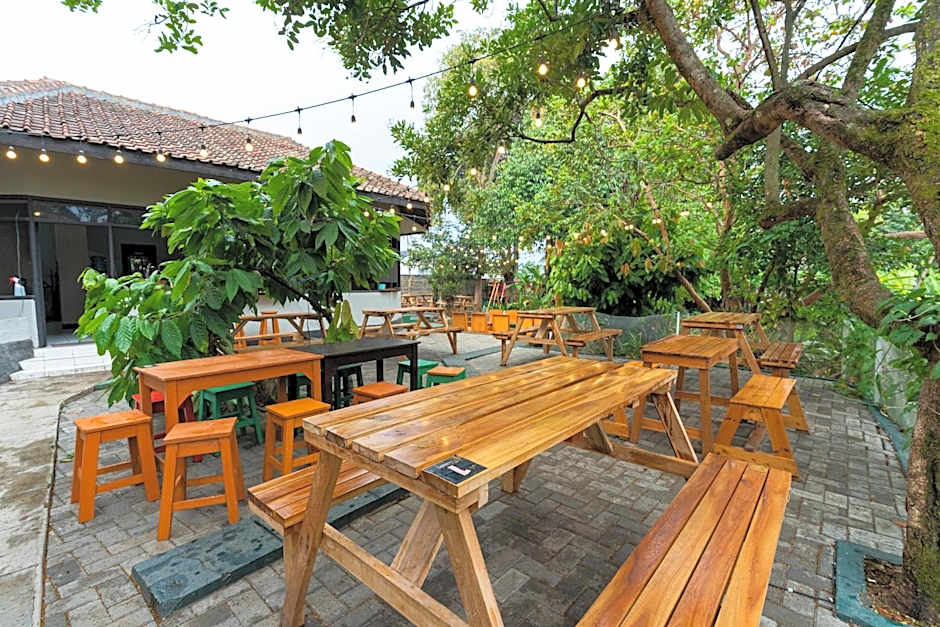 RedDoorz Hostel @ Dago 2