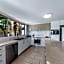 Airlie Summit Apartments